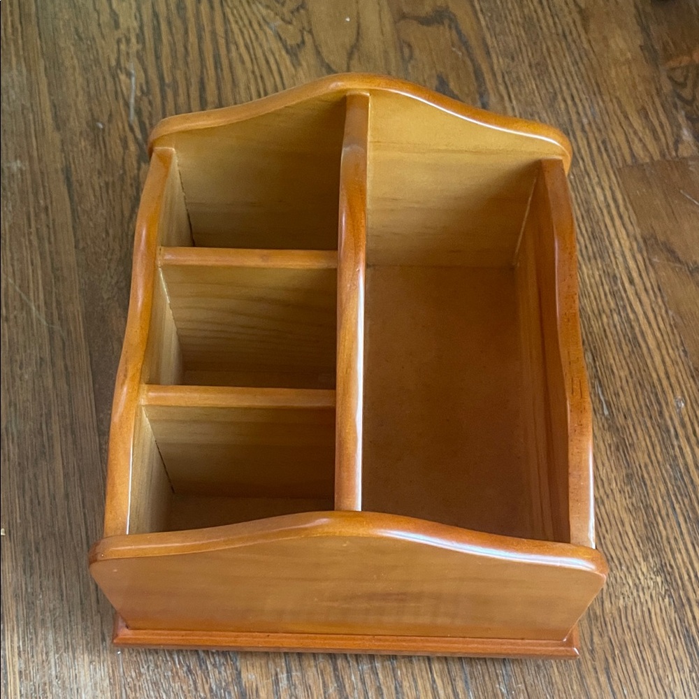 New in box Wood spinning organizer - Picture 3 of 5